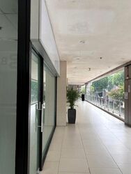 Lucky Plaza (D9), Shop House #630090321